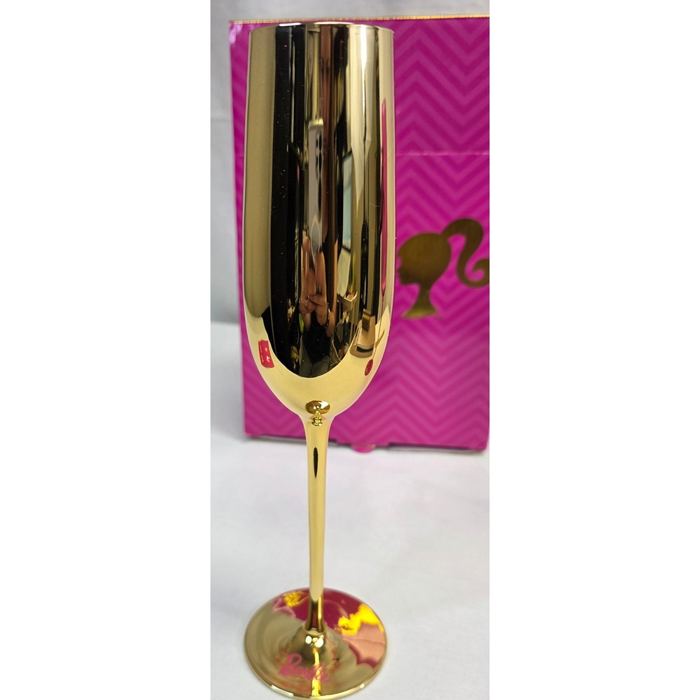 Barbie x Dragon Glassware Champagne Flutes Set of 2 Gold and Pink LimitedEdition - Picture 4 of 16